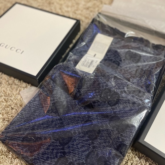 Gucci scarf 100% brand new with tags - Picture 3 of 3